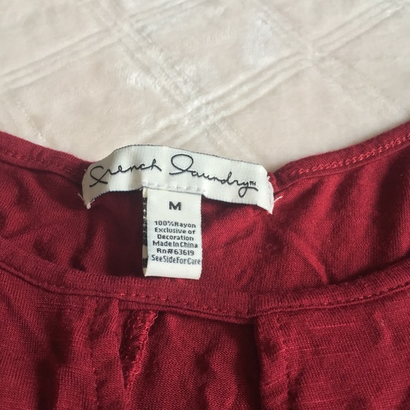 Loose Red Blouse w/ Fun Sleeves - Picture 3 of 4